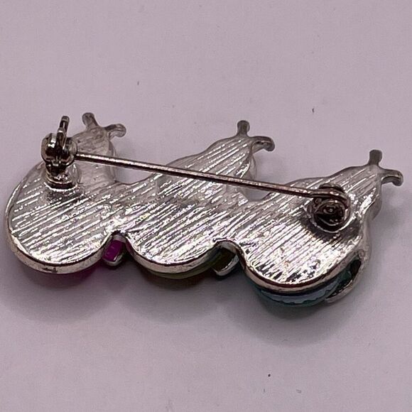 Vintage Ladybugs Brooch Pin Jeweled Silvertone 1 1/2” Width Whimiscal Fairycore - Picture 7 of 7